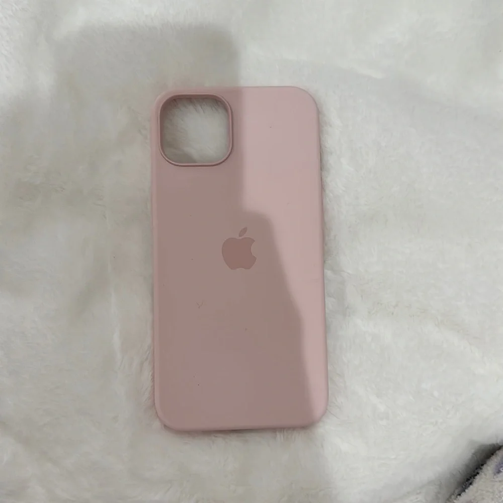 Apple Silicon, pink case